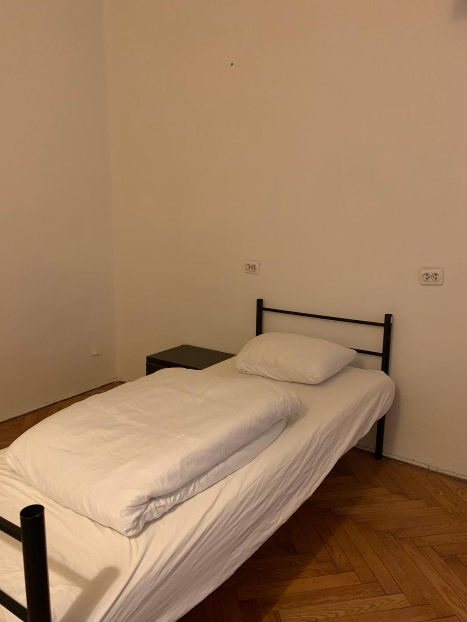 To Be Hostal *